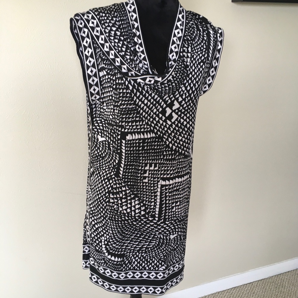2 for $30 Mix|Match | BCBGMaxAzria Shift Dress SzS